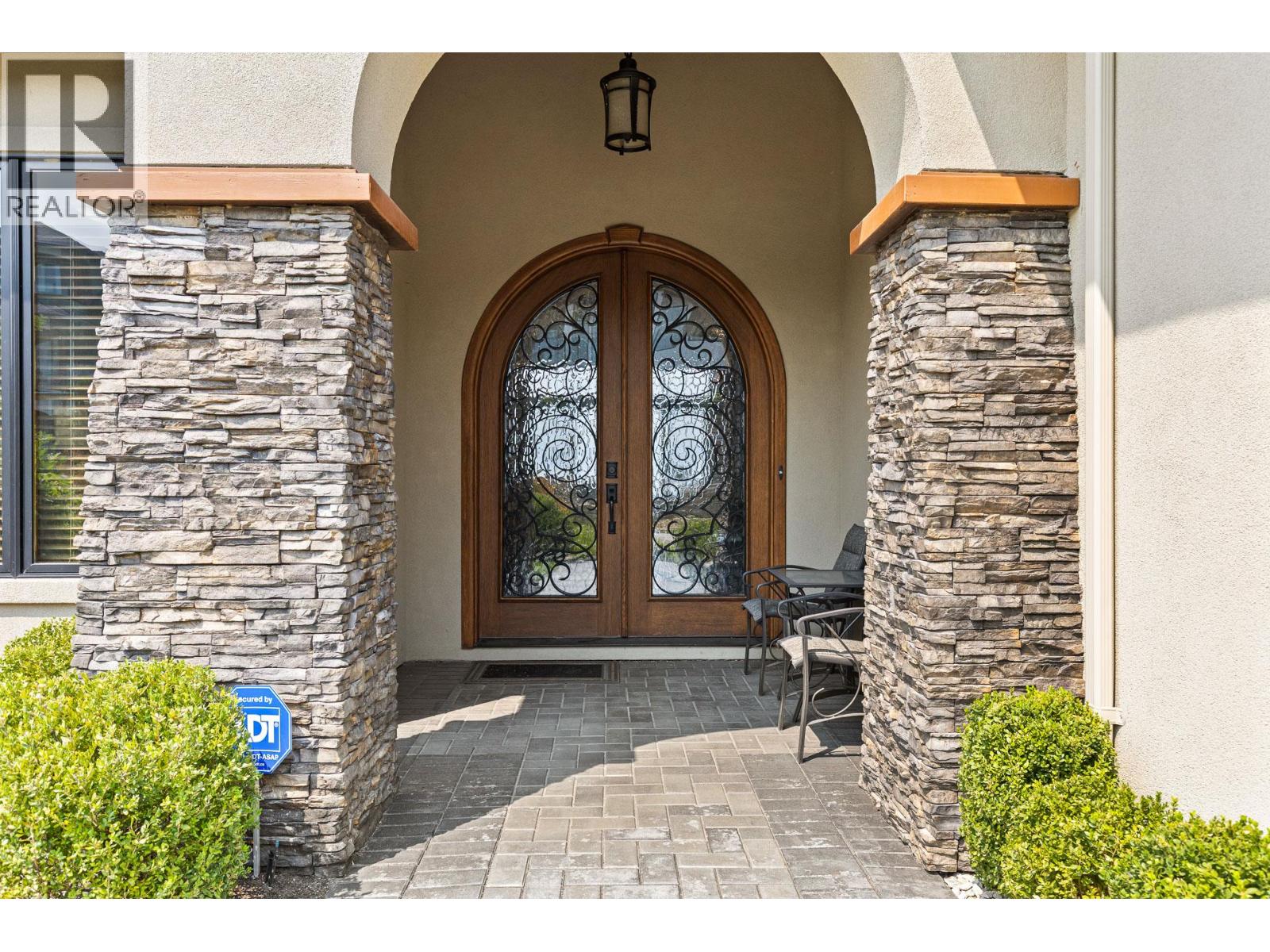 942 Hewetson Avenue, Kelowna, British Columbia  V1W 5H8 - Photo 64 - 10397967