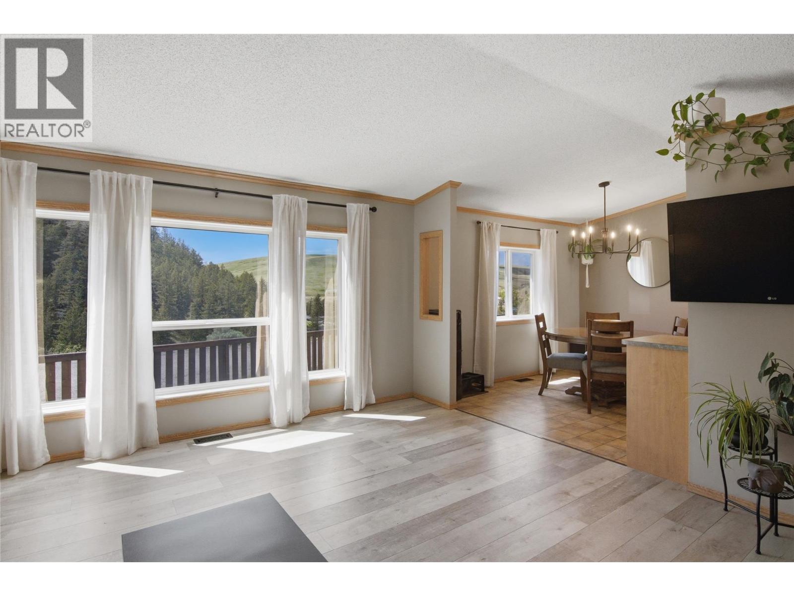 2815 Princeton Kamloops Highway Unit# 8, Kamloops, British Columbia  V0E 2A0 - Photo 3 - 10398048