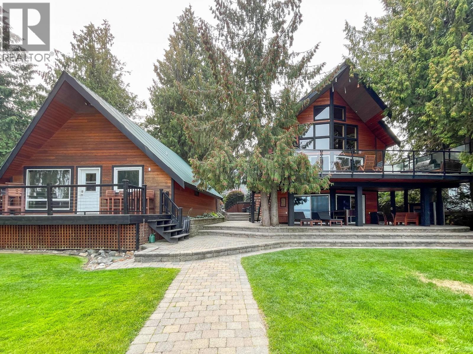 3075 Waverly Rd. Road, Sorrento, British Columbia  V0E 2W1 - Photo 1 - 10397932