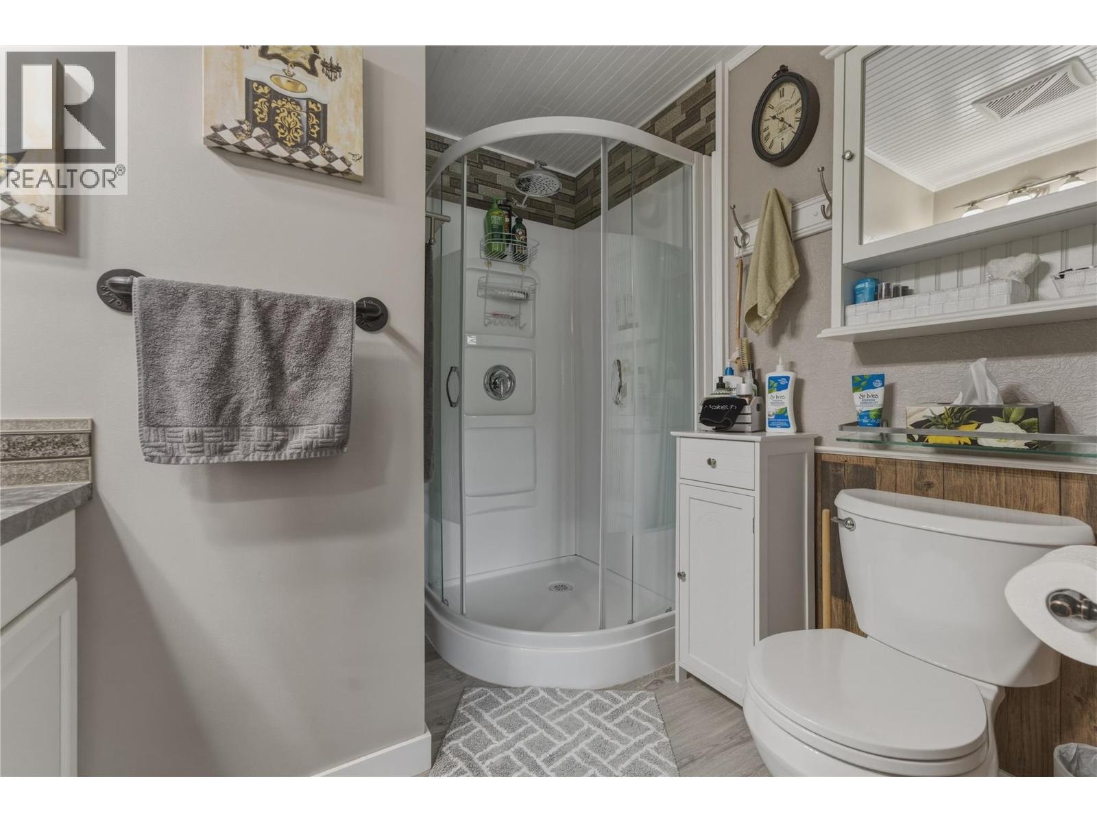 6960 Pleasant Valley Road, Vernon, British Columbia  V1B 3R5 - Photo 13 - 10398069