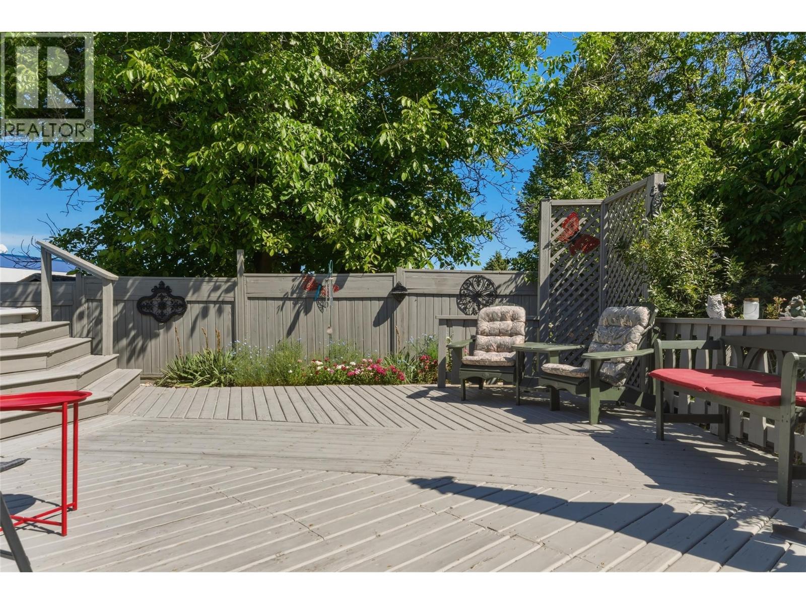 6960 Pleasant Valley Road, Vernon, British Columbia  V1B 3R5 - Photo 31 - 10398069