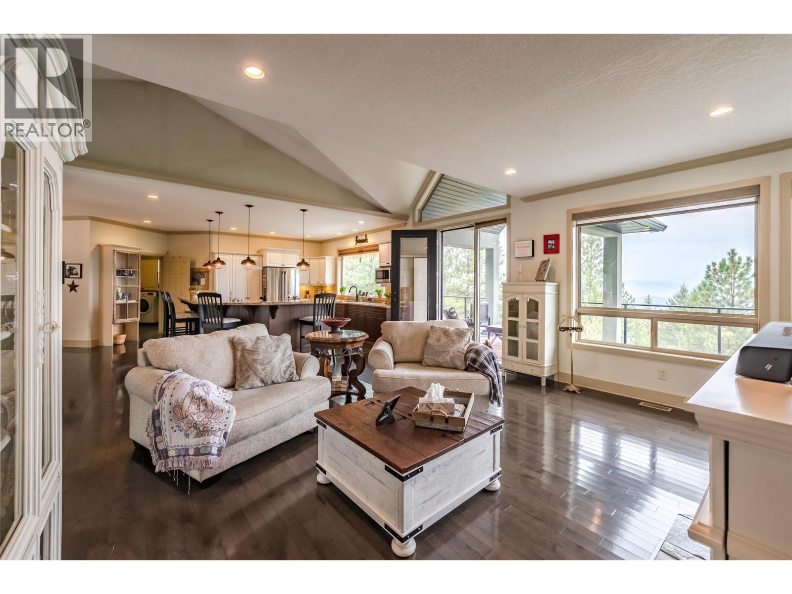 180 Peregrine Court, Osoyoos, British Columbia  V0H 1V6 - Photo 12 - 10398031