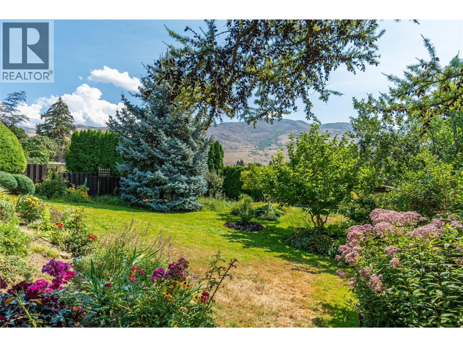 857 Orcrest Drive, Kamloops, British Columbia  V2B 6T3 - Photo 32 - 10397824