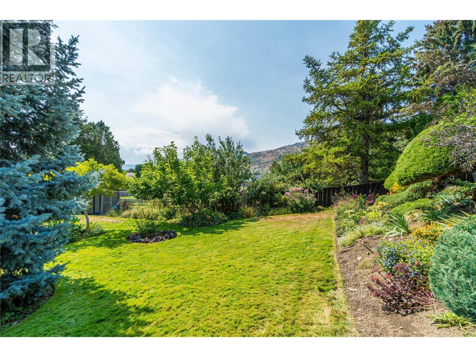 857 Orcrest Drive, Kamloops, British Columbia  V2B 6T3 - Photo 34 - 10397824