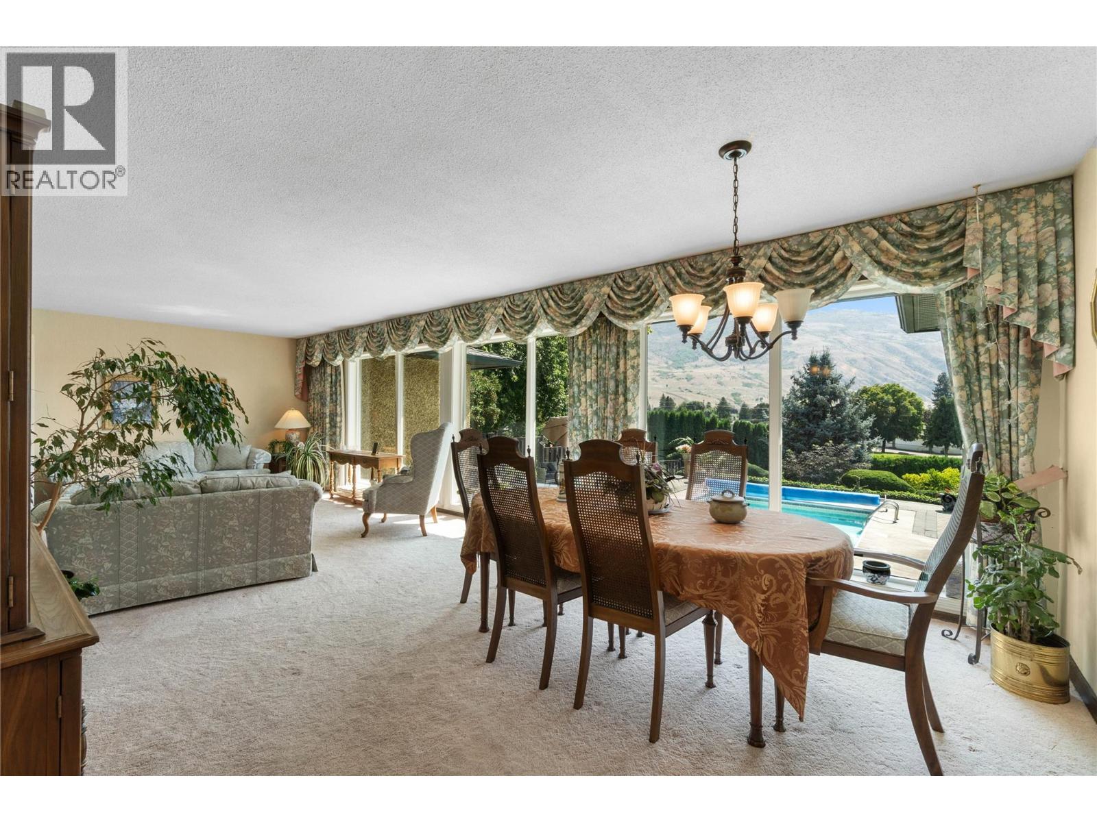 857 Orcrest Drive, Kamloops, British Columbia  V2B 6T3 - Photo 7 - 10397824