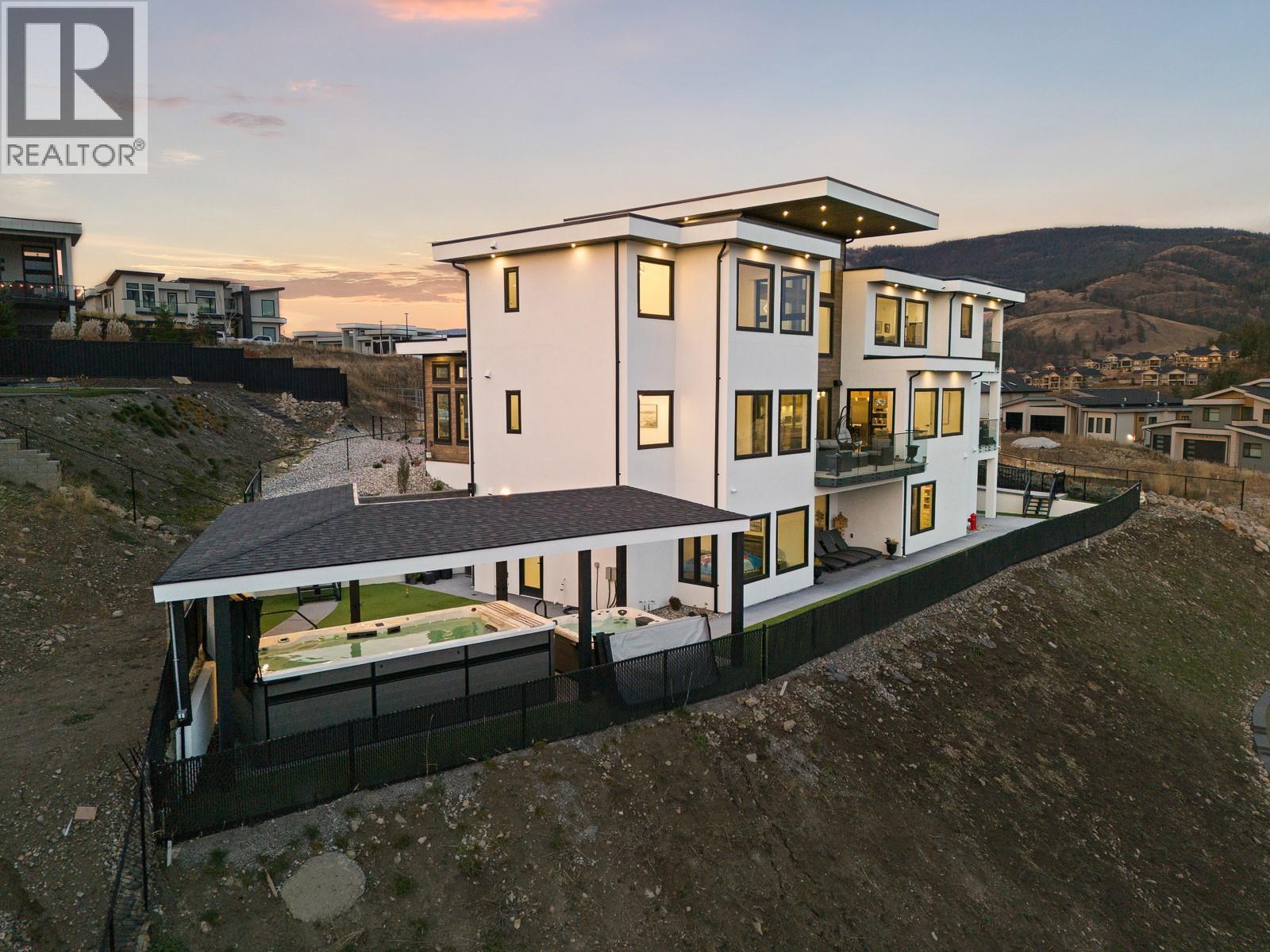 1102 Carnoustie Drive, Kelowna, British Columbia  V1P 0A3 - Photo 43 - 10398071