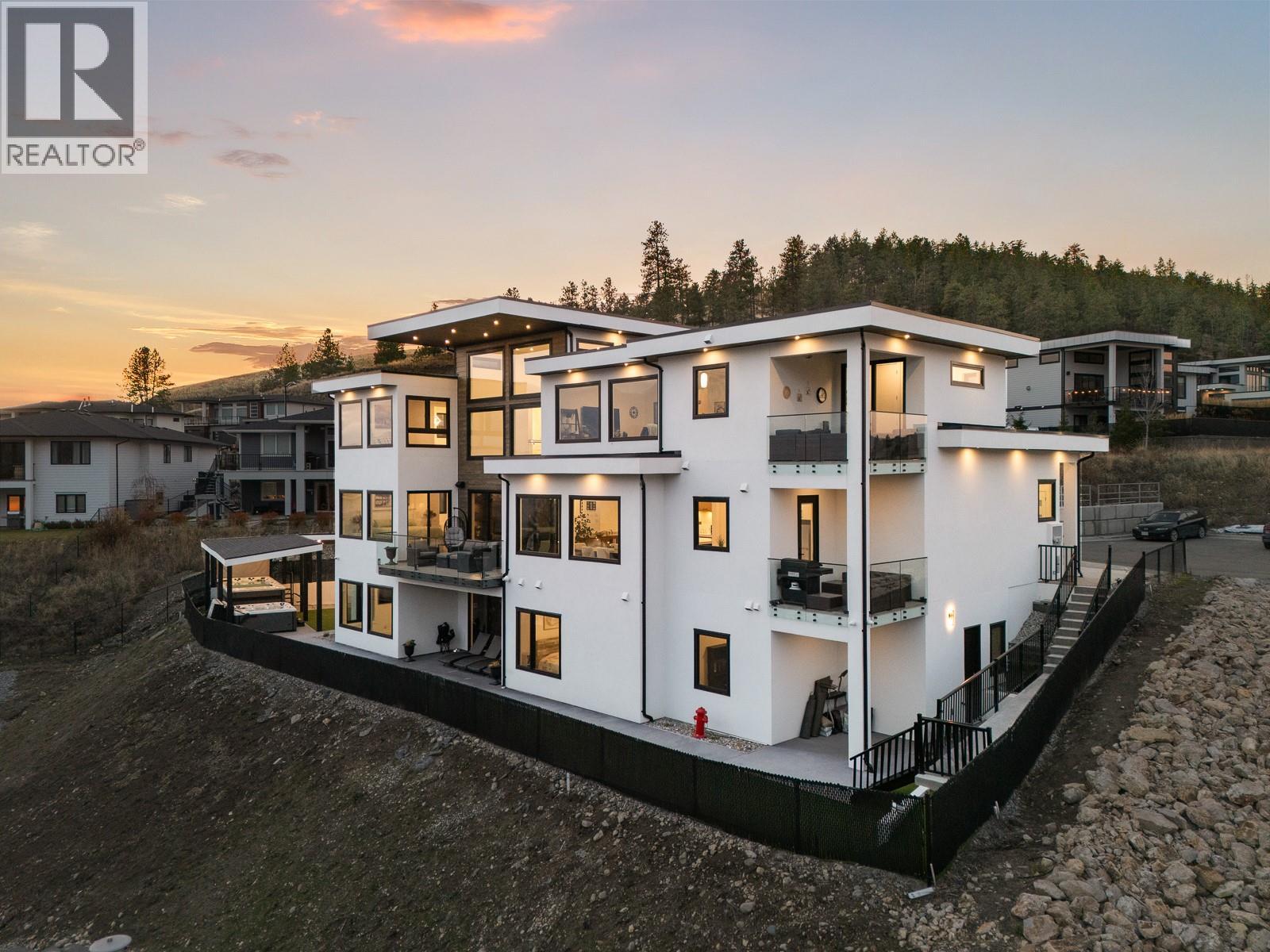 1102 Carnoustie Drive, Kelowna, British Columbia  V1P 0A3 - Photo 45 - 10398071