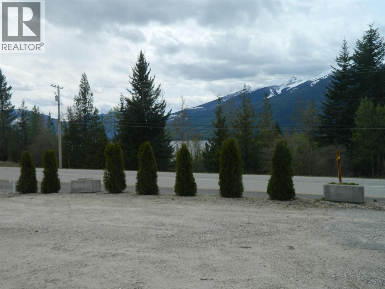 384 6 Highway S, Nakusp, British Columbia  V0G 1R1 - Photo 19 - 10398059