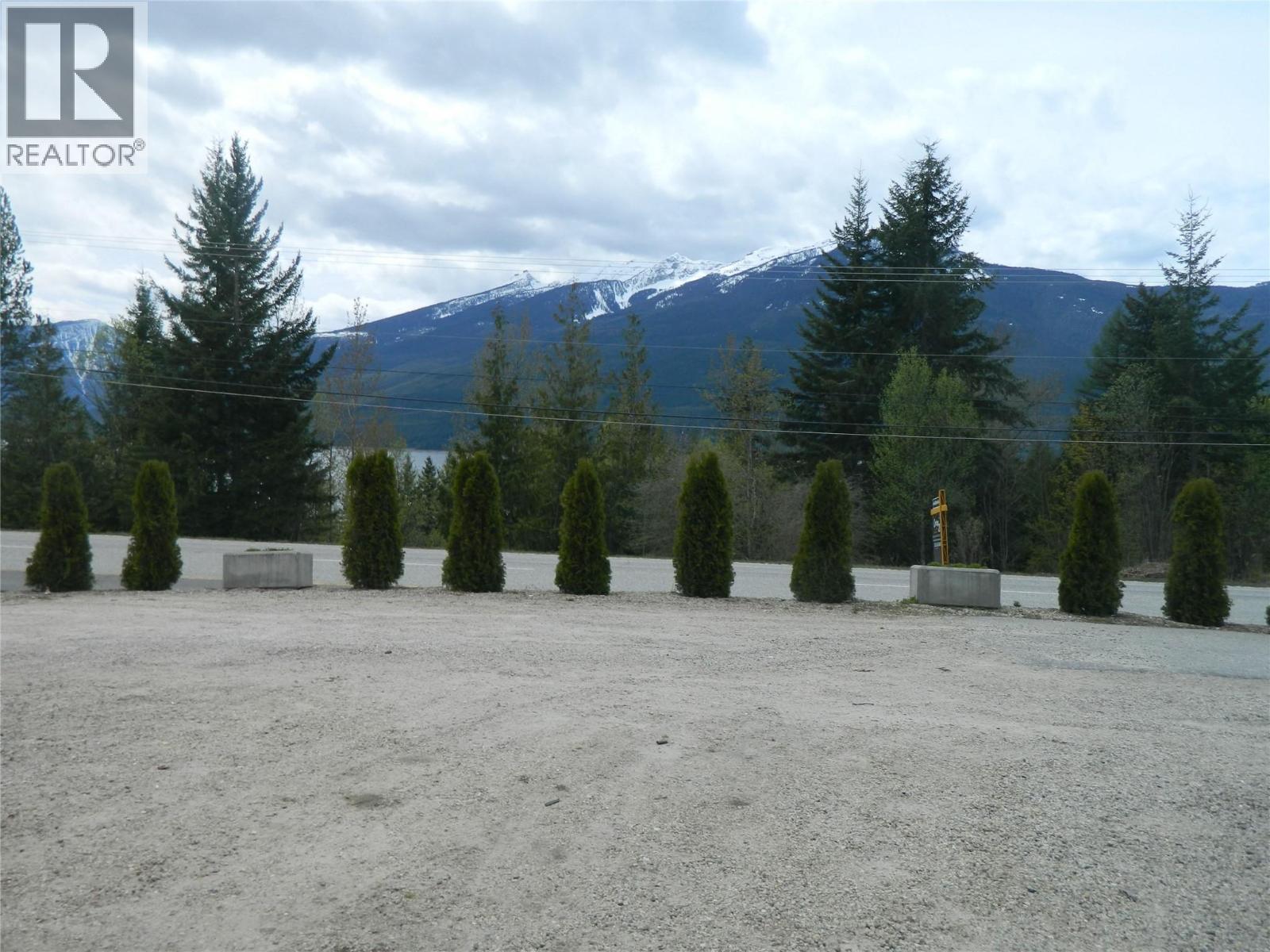384 6 Highway S, Nakusp, British Columbia  V0G 1R1 - Photo 21 - 10398059