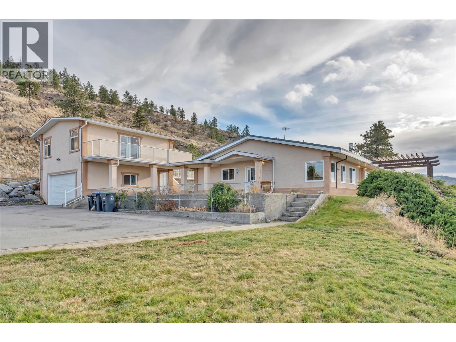 760 Hudson Street, Penticton, British Columbia  V2A 8S9 - Photo 1 - 10398096
