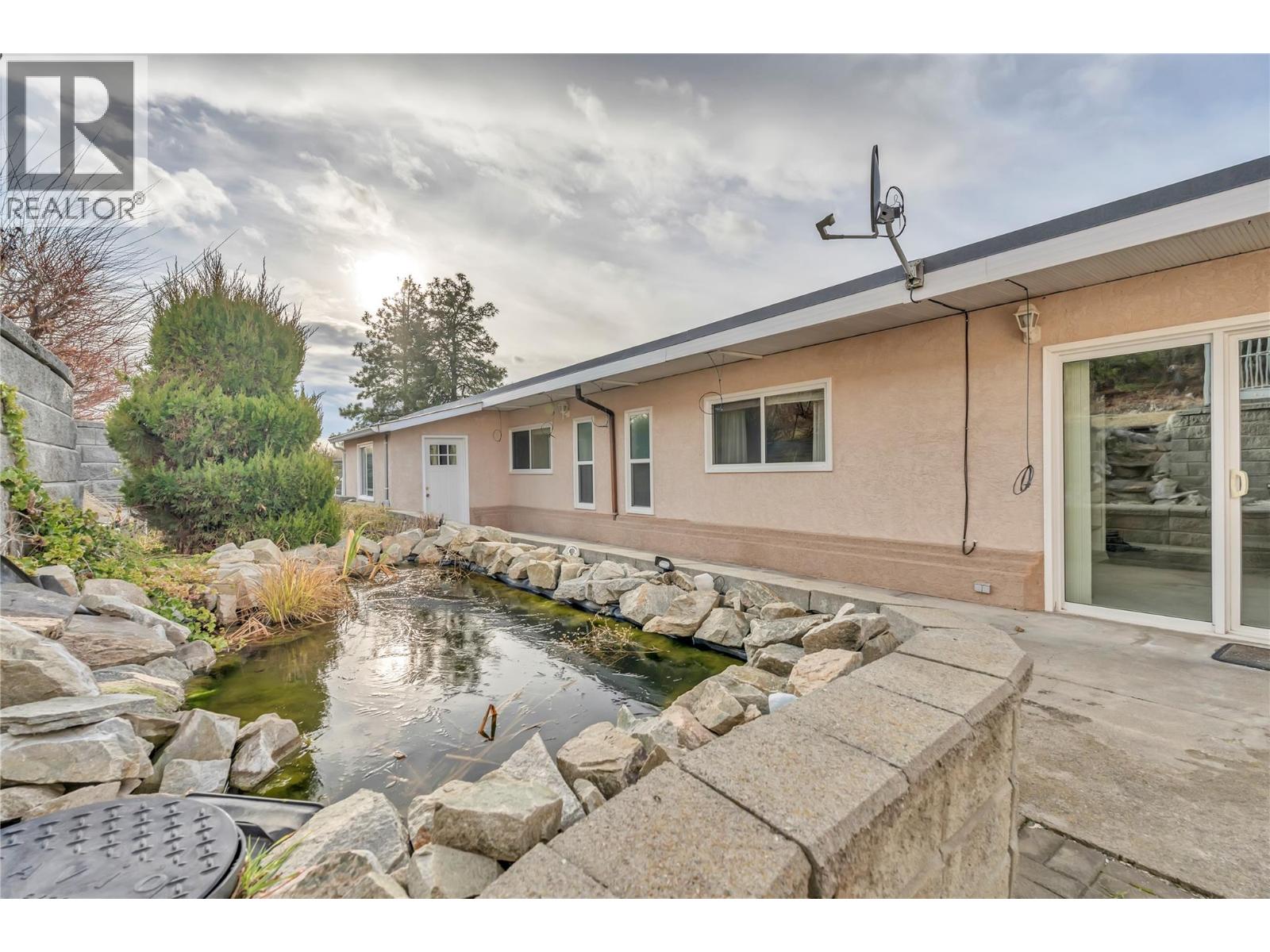 760 Hudson Street, Penticton, British Columbia  V2A 8S9 - Photo 4 - 10398096
