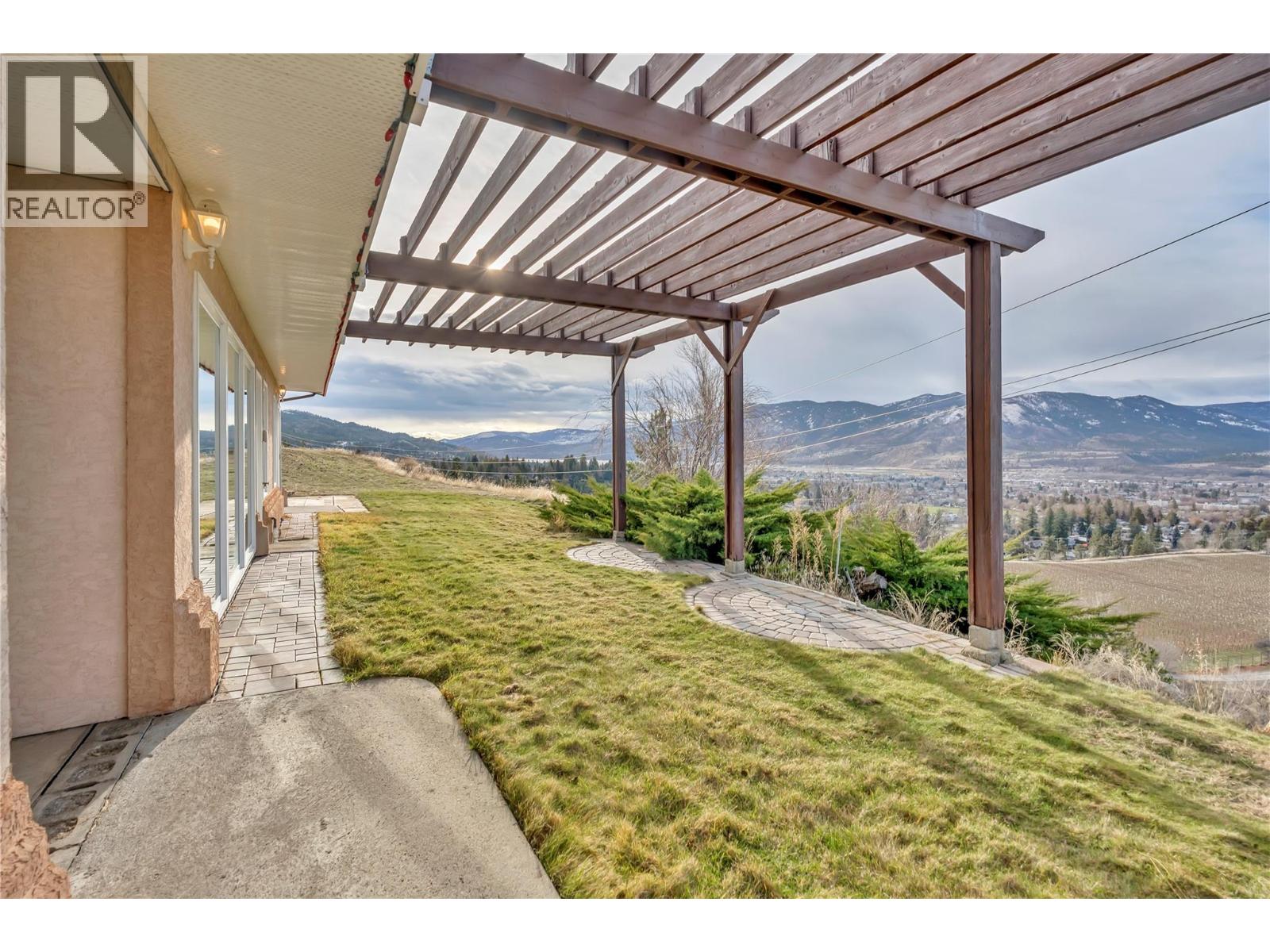 760 Hudson Street, Penticton, British Columbia  V2A 8S9 - Photo 45 - 10398096