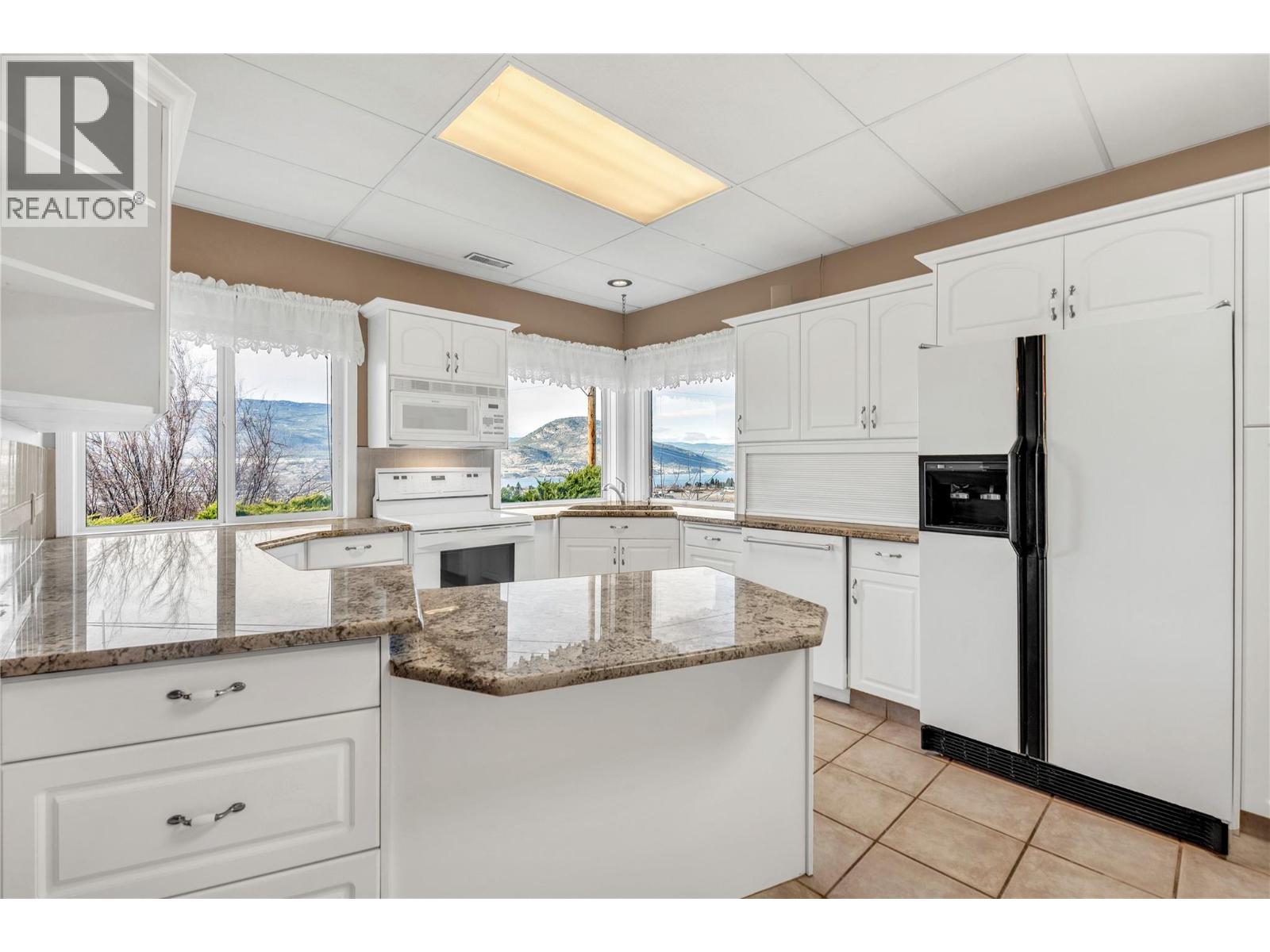 760 Hudson Street, Penticton, British Columbia  V2A 8S9 - Photo 6 - 10398096