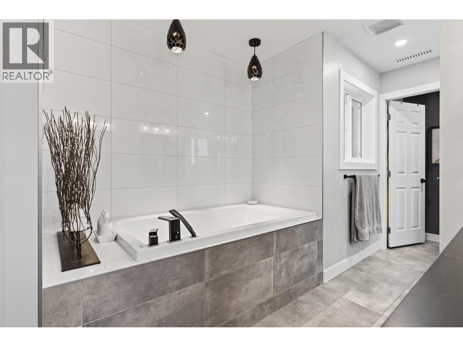 5657 Beaton Road, Kamloops, British Columbia  V1S 2A4 - Photo 18 - 10397970