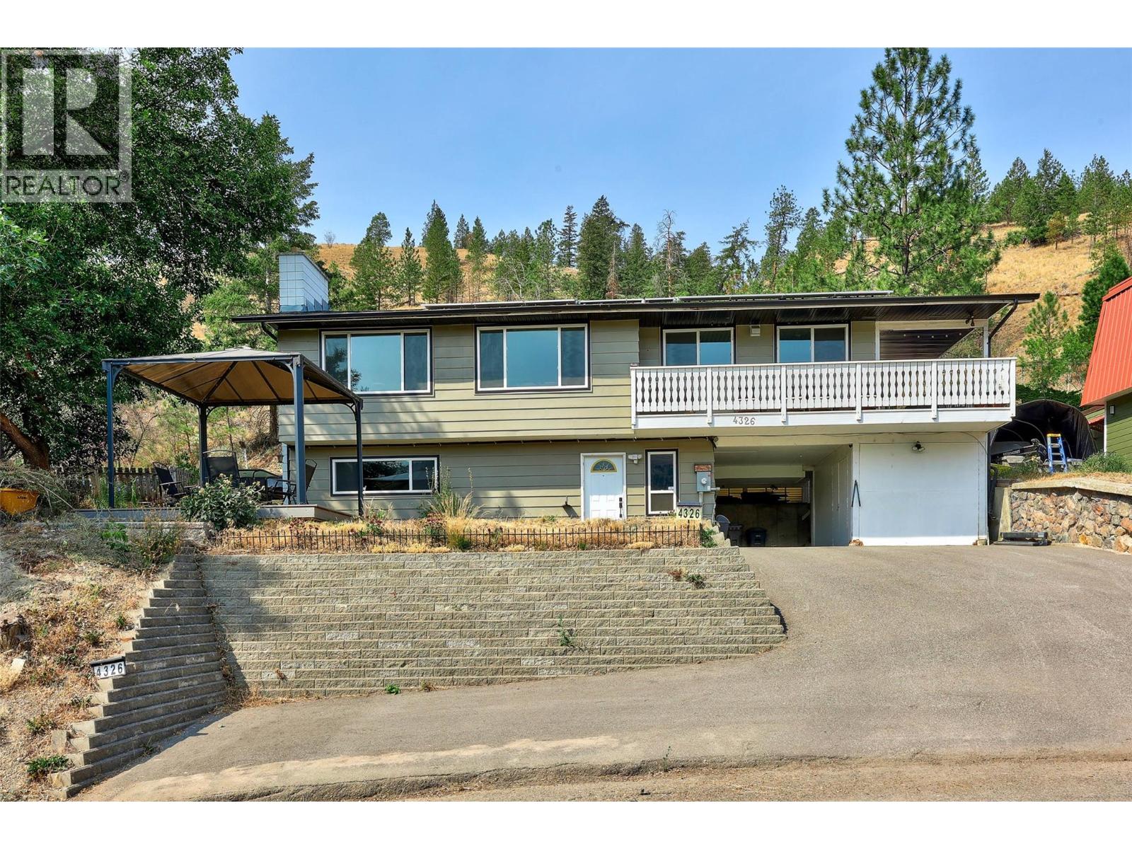 4326 Karindale Road, Kamloops, British Columbia  V2B 8N1 - Photo 1 - 10396894