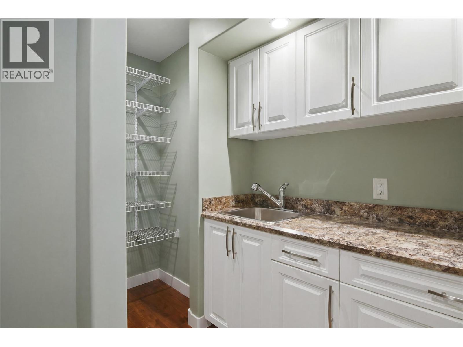 2135 Tranquille Road, Kamloops, British Columbia  V2B 3M9 - Photo 19 - 10398106