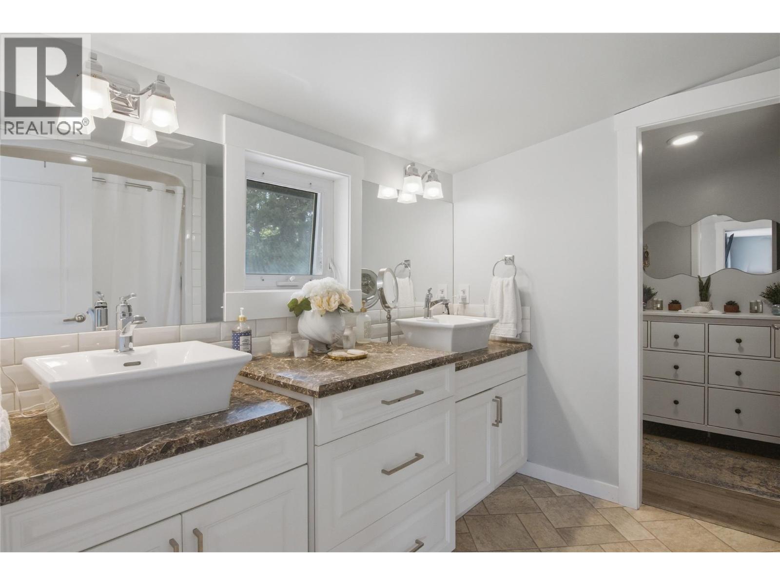 2135 Tranquille Road, Kamloops, British Columbia  V2B 3M9 - Photo 32 - 10398106