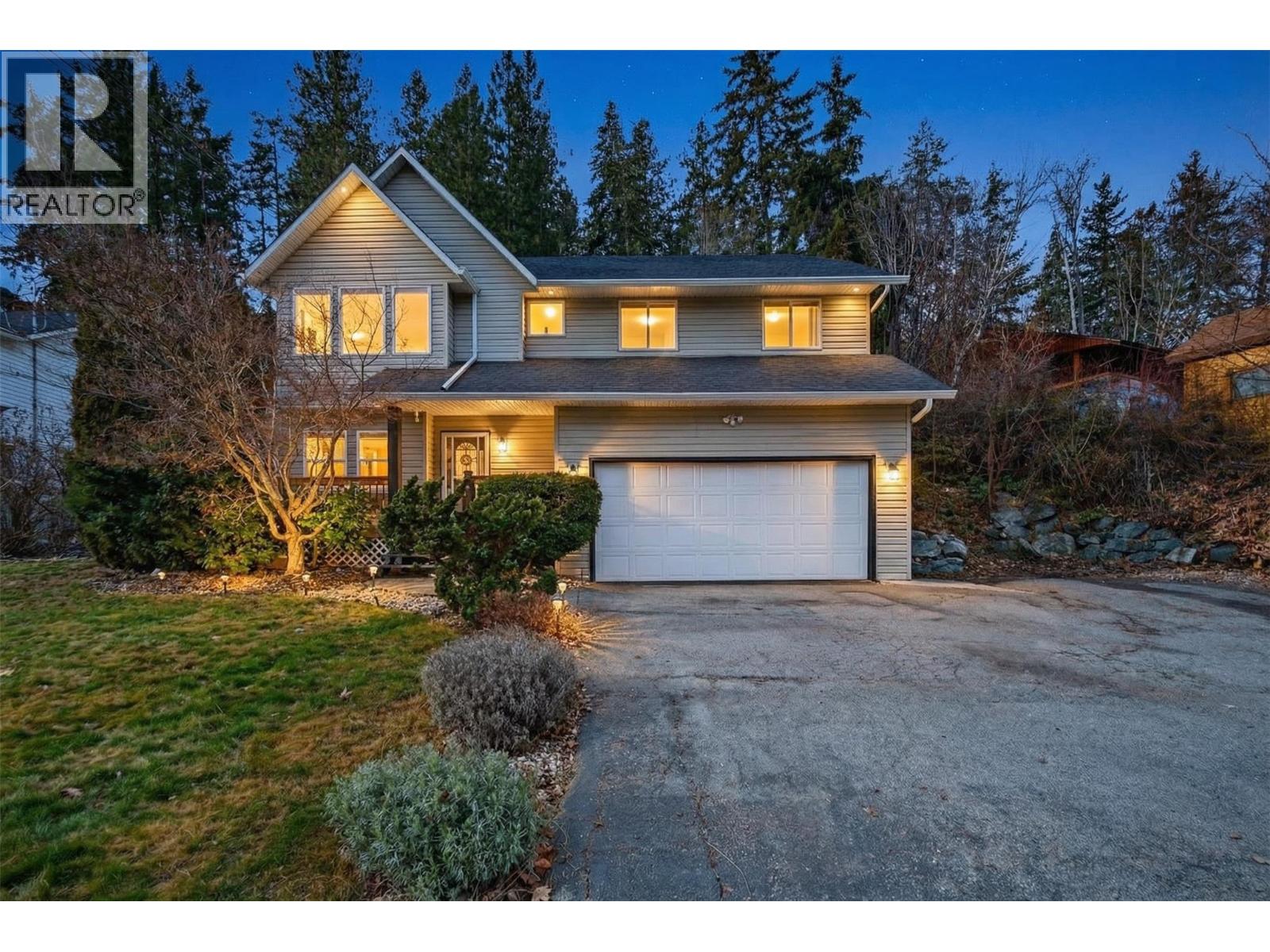 3220 Mciver Road, West Kelowna, British Columbia  V4T 1G1 - Photo 1 - 10397760