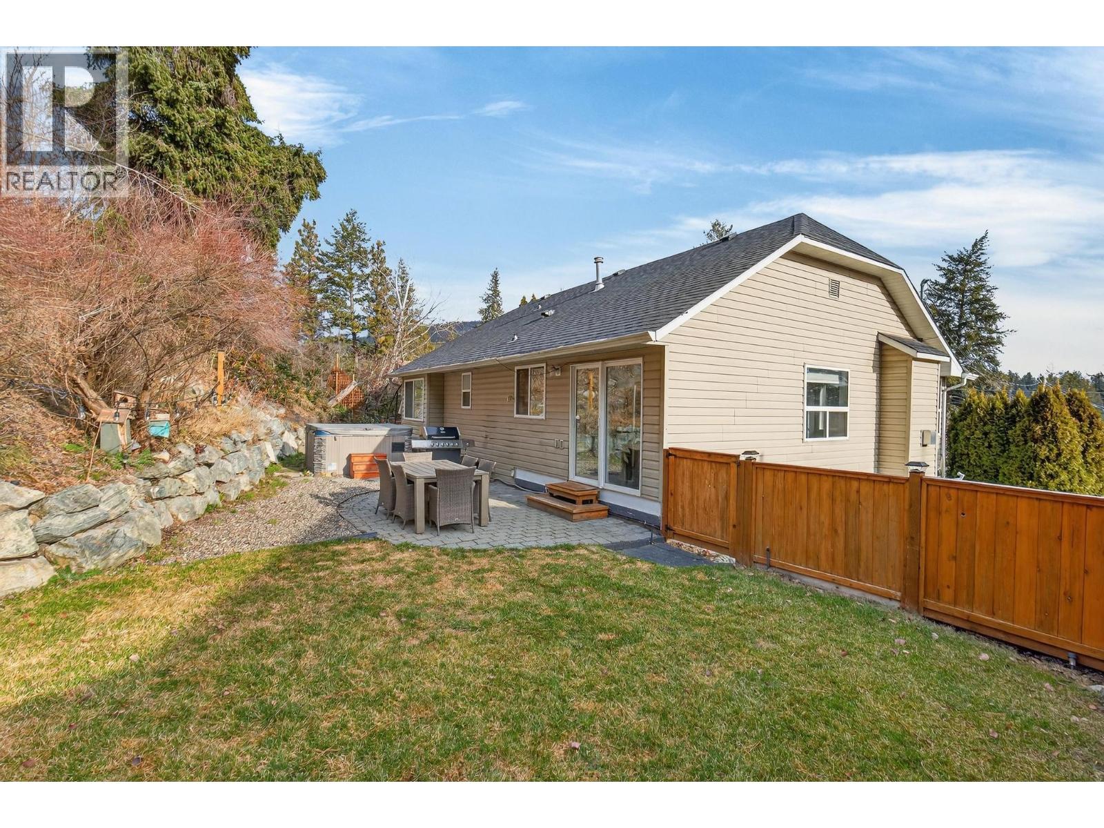 3220 Mciver Road, West Kelowna, British Columbia  V4T 1G1 - Photo 4 - 10397760