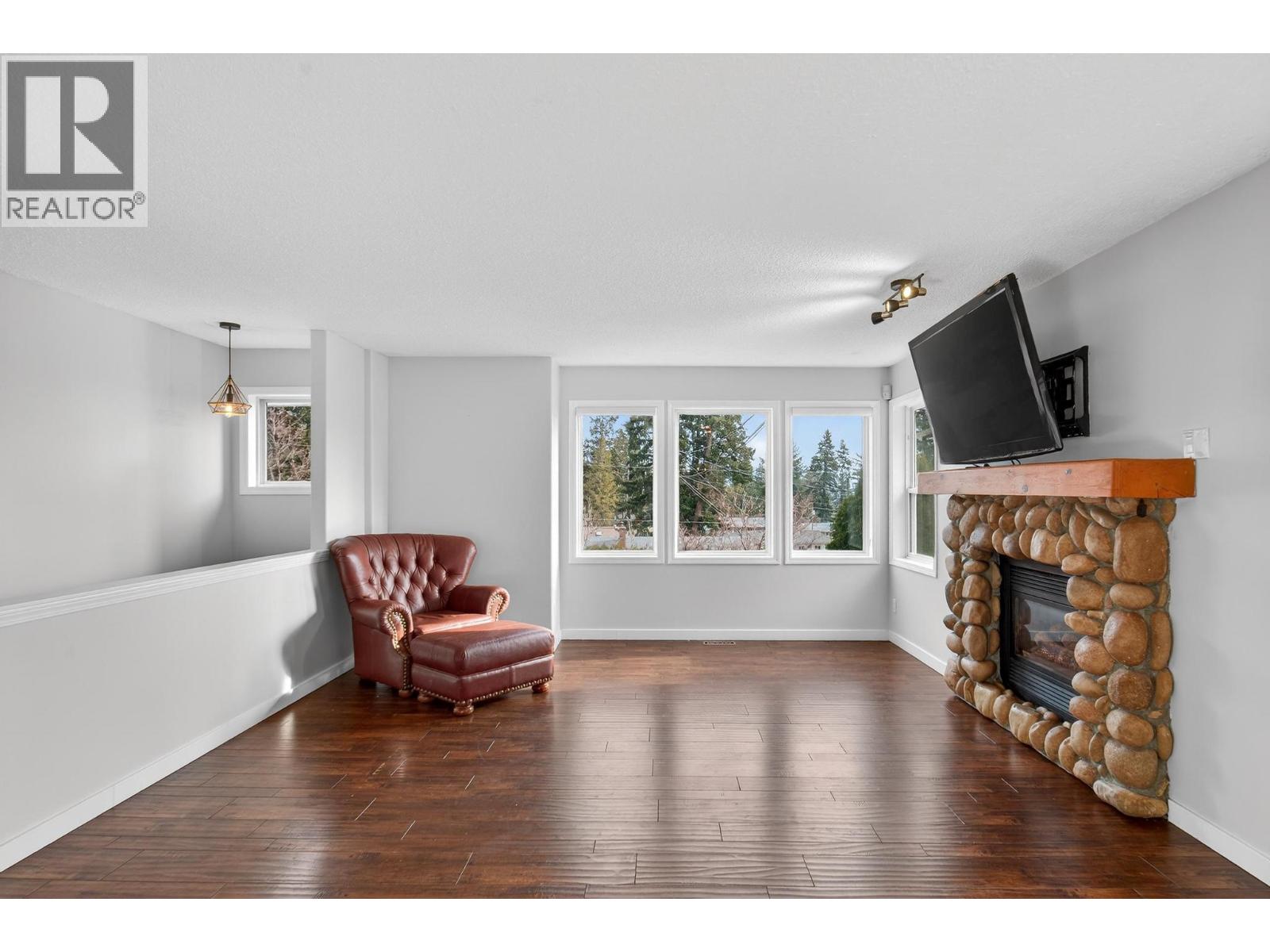 3220 Mciver Road, West Kelowna, British Columbia  V4T 1G1 - Photo 7 - 10397760