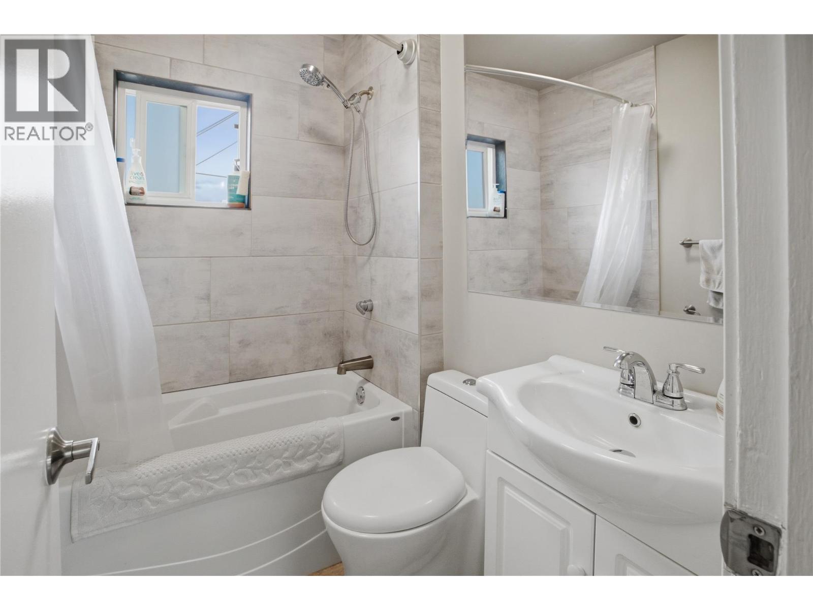 943 Surrey Avenue, Kamloops, British Columbia  V2B 1R1 - Photo 15 - 10398115