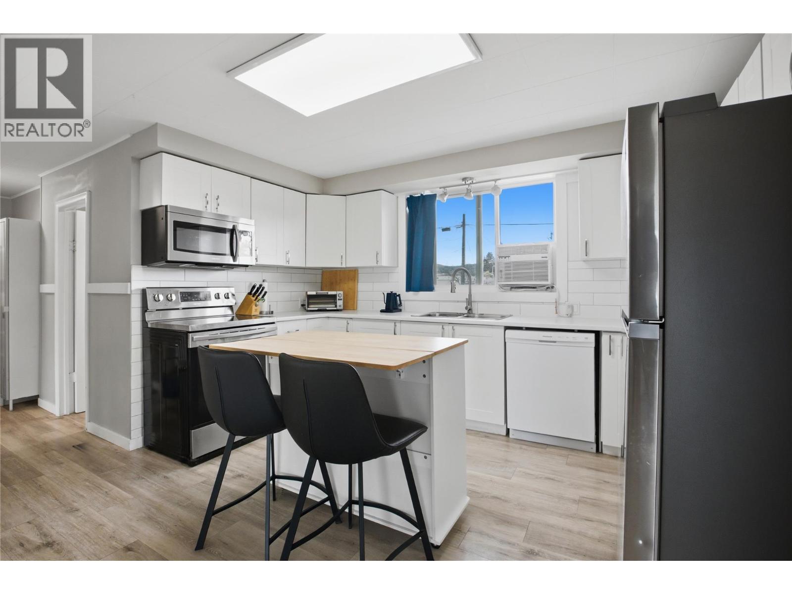 943 Surrey Avenue, Kamloops, British Columbia  V2B 1R1 - Photo 7 - 10398115