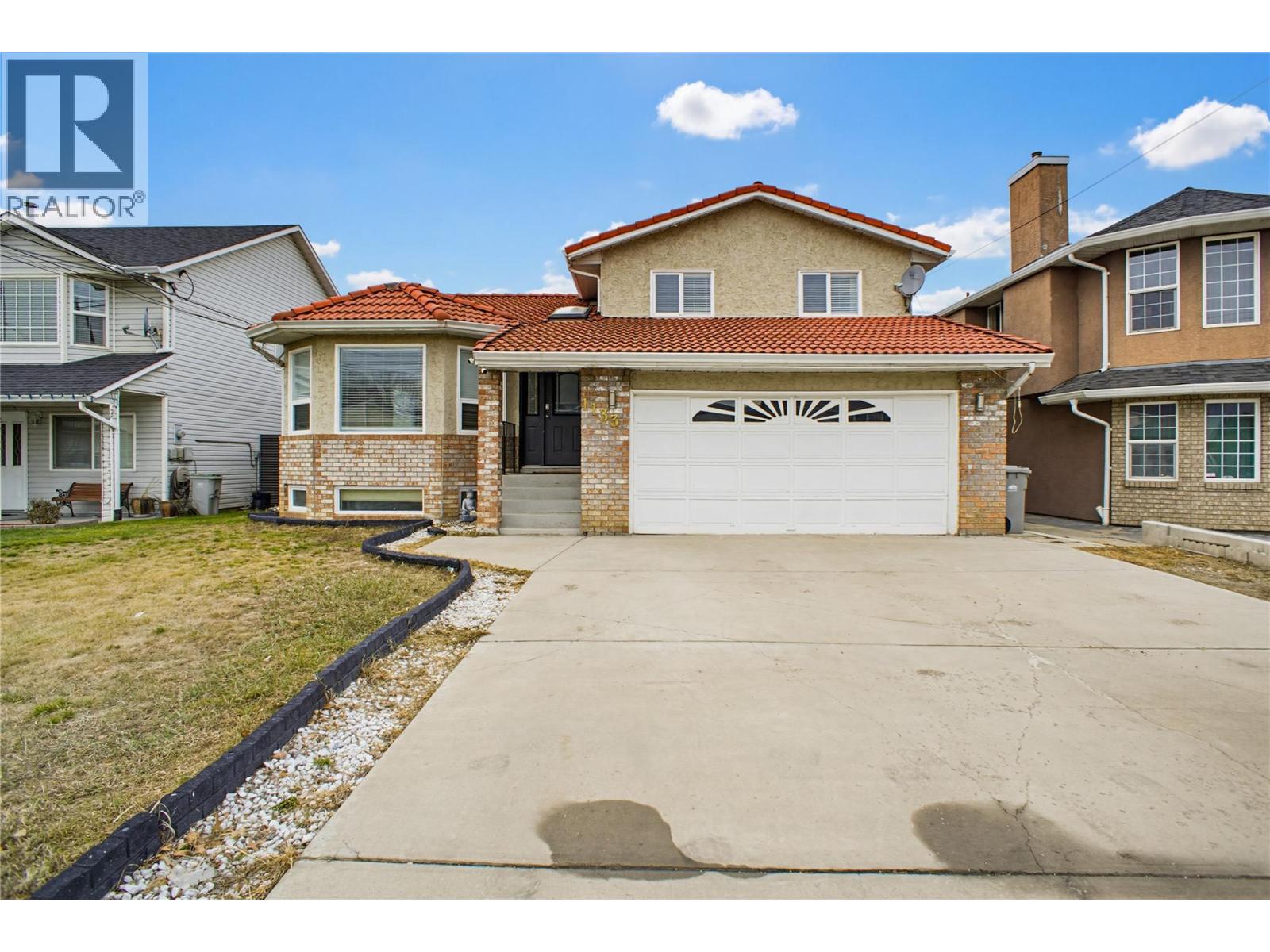 1133 13th Street, Kamloops, British Columbia  V2B 8K4 - Photo 1 - 10398098