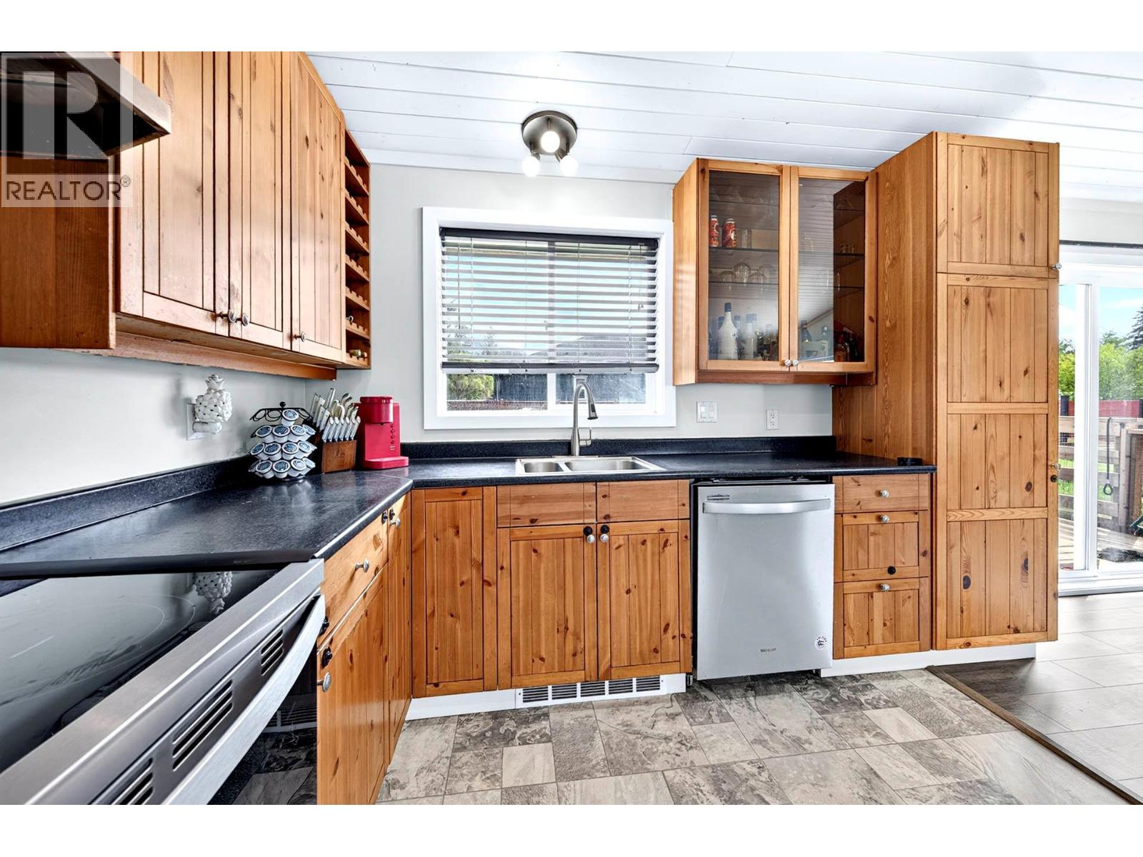 566 Mclean Road, Barriere, British Columbia  V0E 1E0 - Photo 8 - 10397580