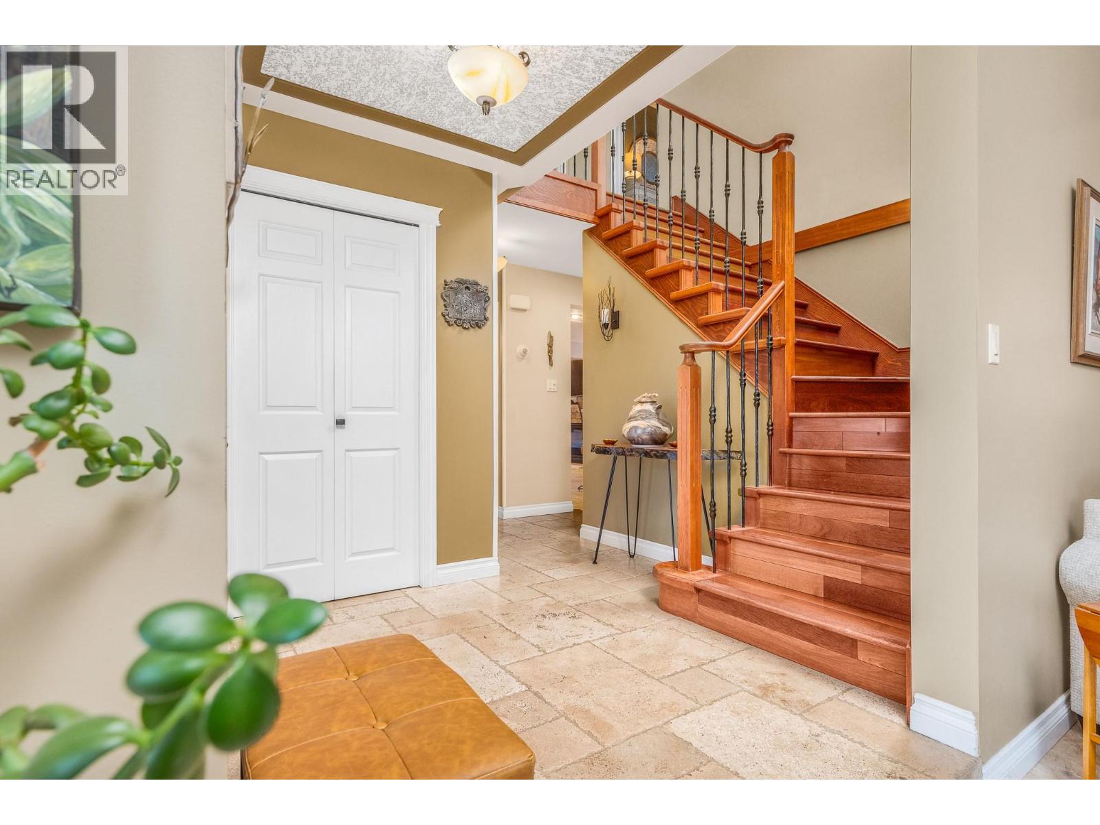 3221 Crosby Road, Vernon, British Columbia  V1T 4Z7 - Photo 22 - 10398109
