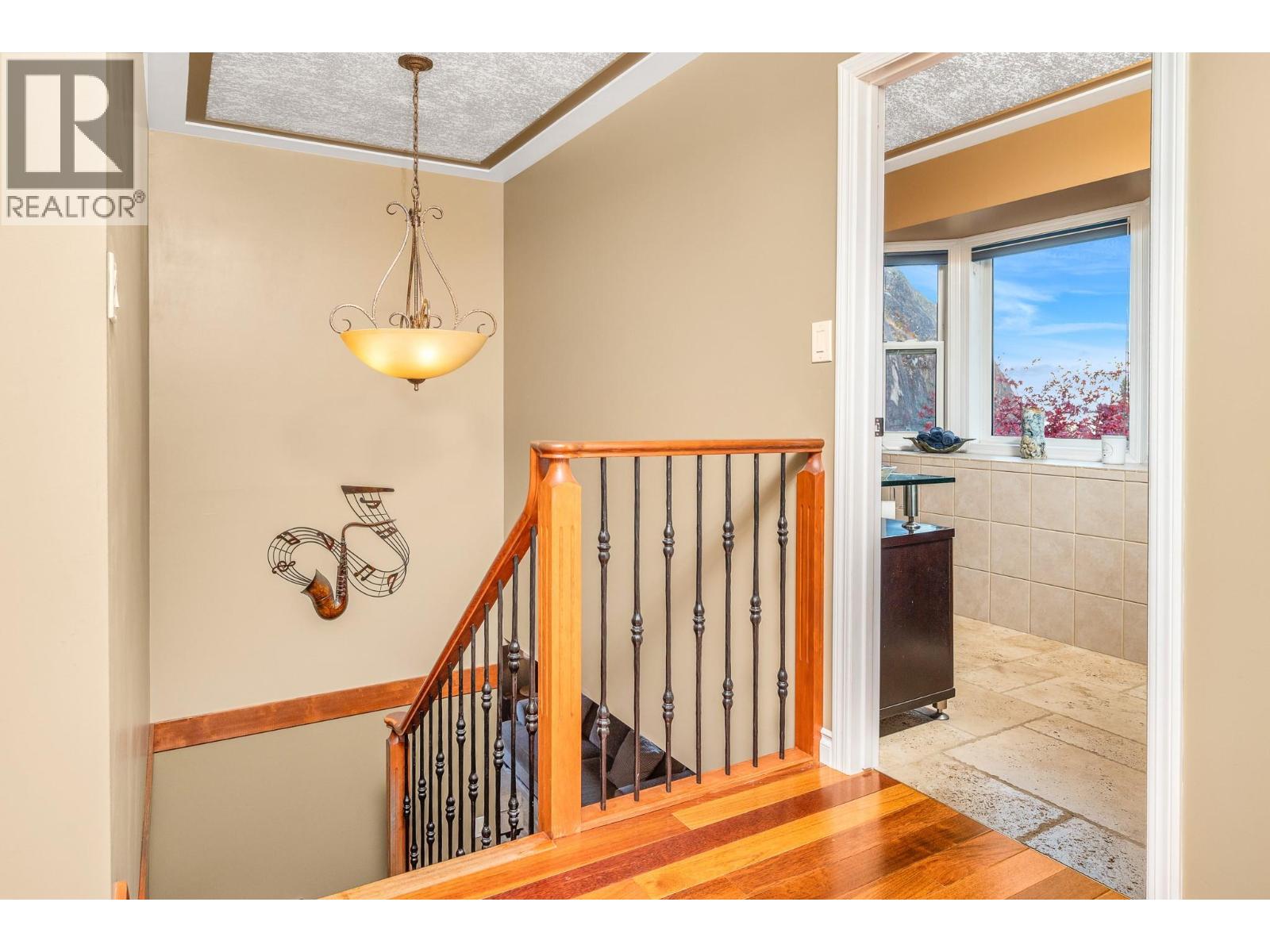 3221 Crosby Road, Vernon, British Columbia  V1T 4Z7 - Photo 24 - 10398109