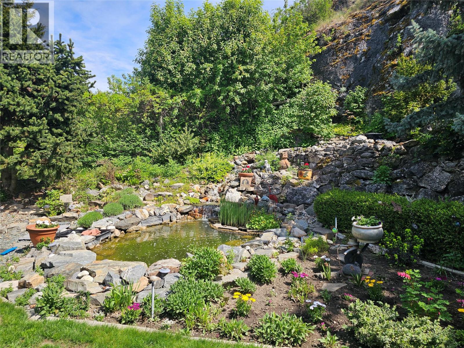 3221 Crosby Road, Vernon, British Columbia  V1T 4Z7 - Photo 6 - 10398109
