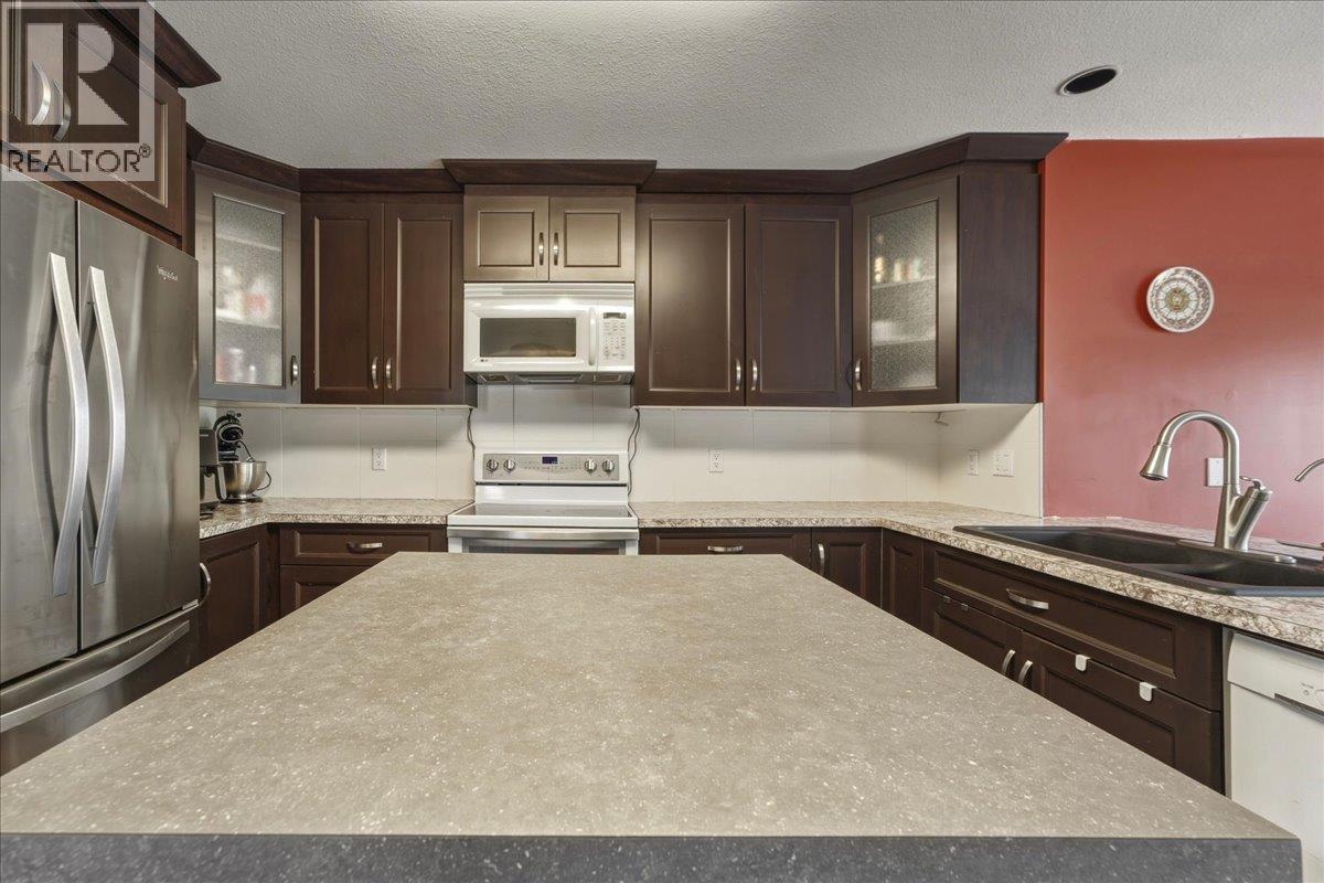 2225 Teal Place, Vernon, British Columbia  V1H 1R1 - Photo 10 - 10397864