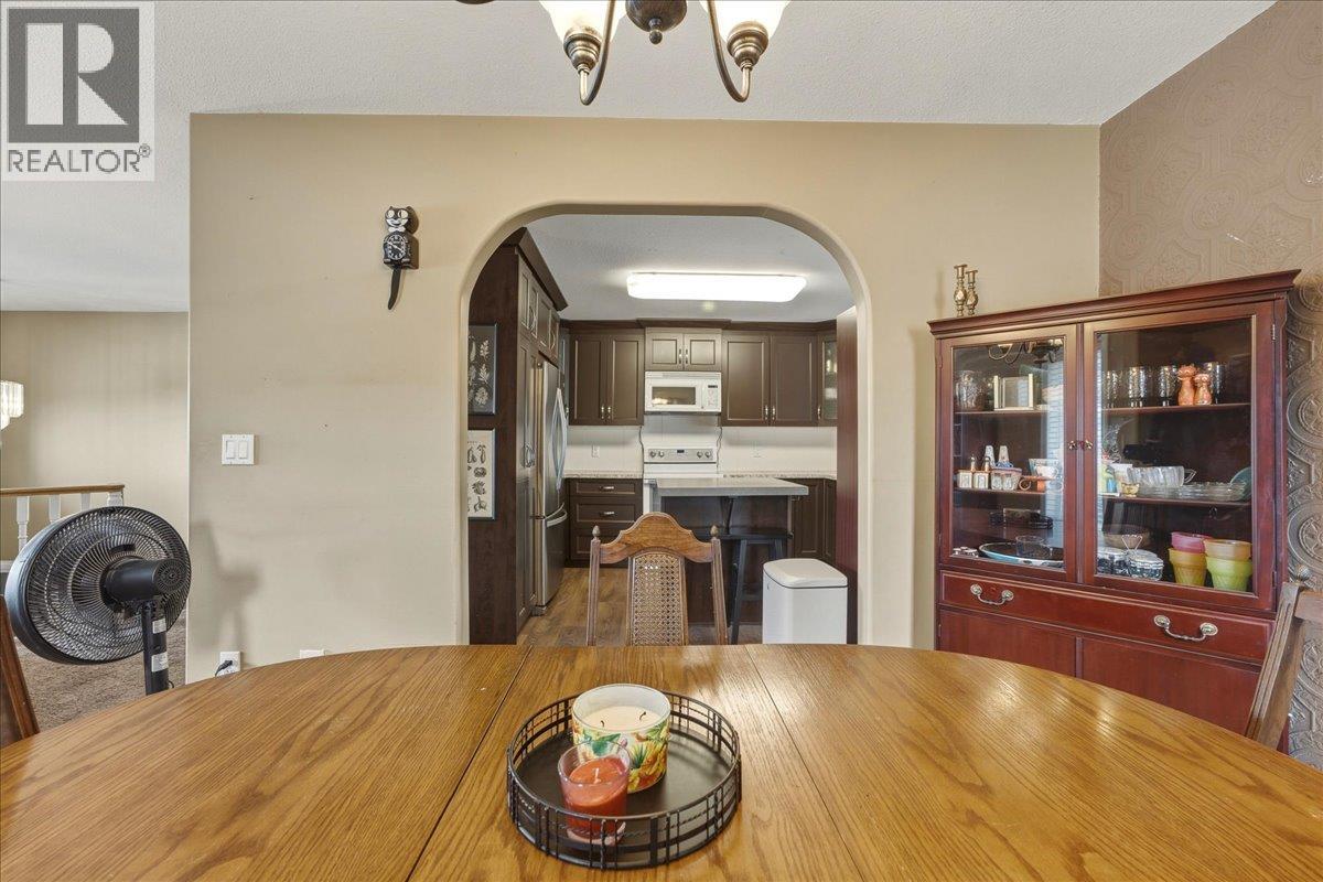 2225 Teal Place, Vernon, British Columbia  V1H 1R1 - Photo 17 - 10397864