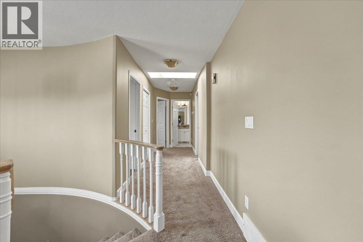 2225 Teal Place, Vernon, British Columbia  V1H 1R1 - Photo 18 - 10397864