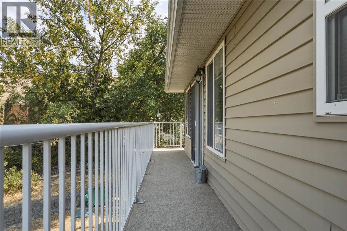 2225 Teal Place, Vernon, British Columbia  V1H 1R1 - Photo 40 - 10397864