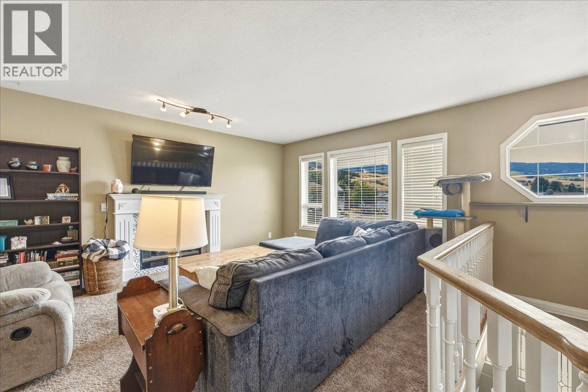 2225 Teal Place, Vernon, British Columbia  V1H 1R1 - Photo 8 - 10397864