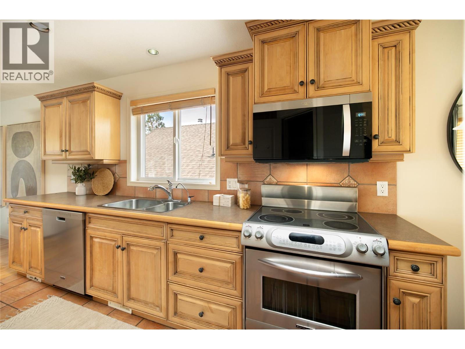 5281 Silverado Place, Kelowna, British Columbia  V1X 7X8 - Photo 17 - 10397999