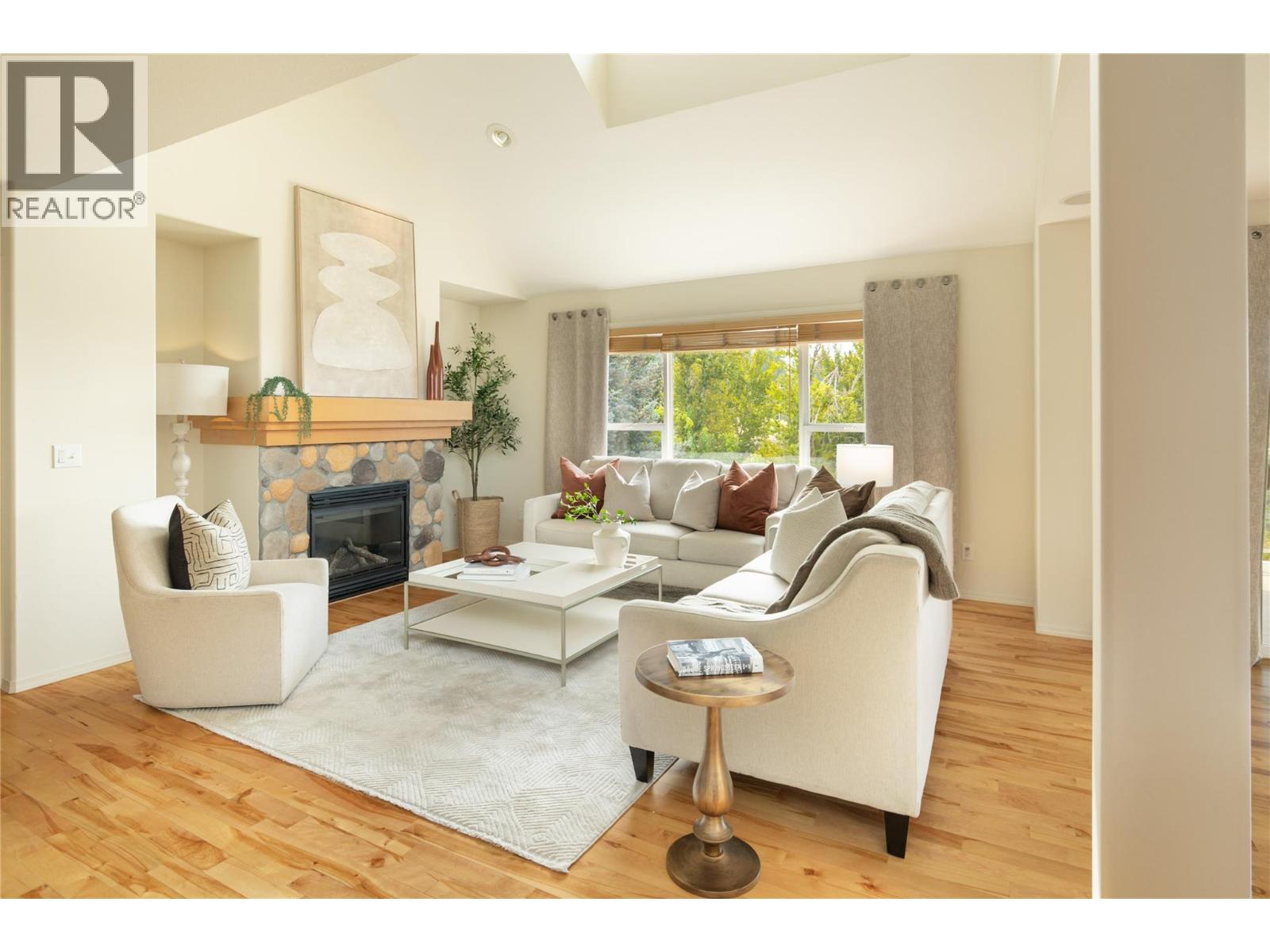 5281 Silverado Place, Kelowna, British Columbia  V1X 7X8 - Photo 4 - 10397999