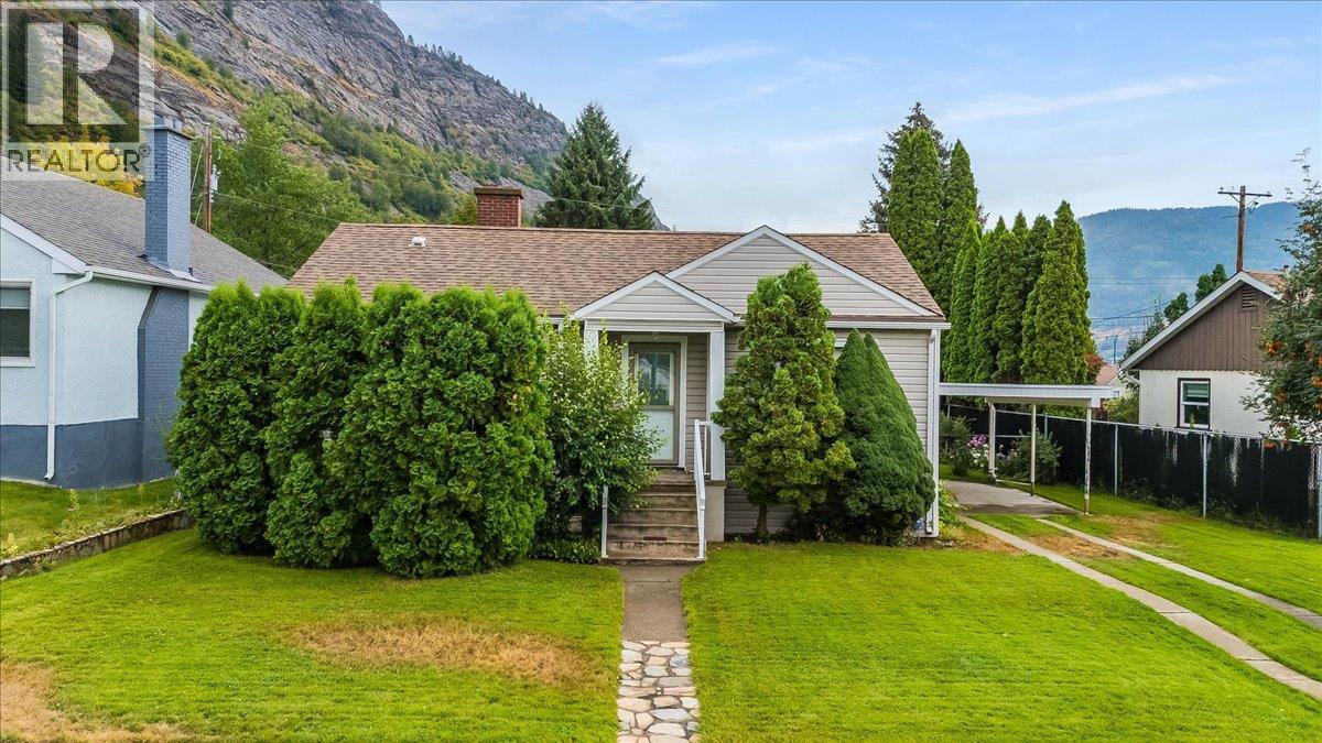 306 Sylvia Crescent, Trail, British Columbia  V1R 1A5 - Photo 1 - 10397988