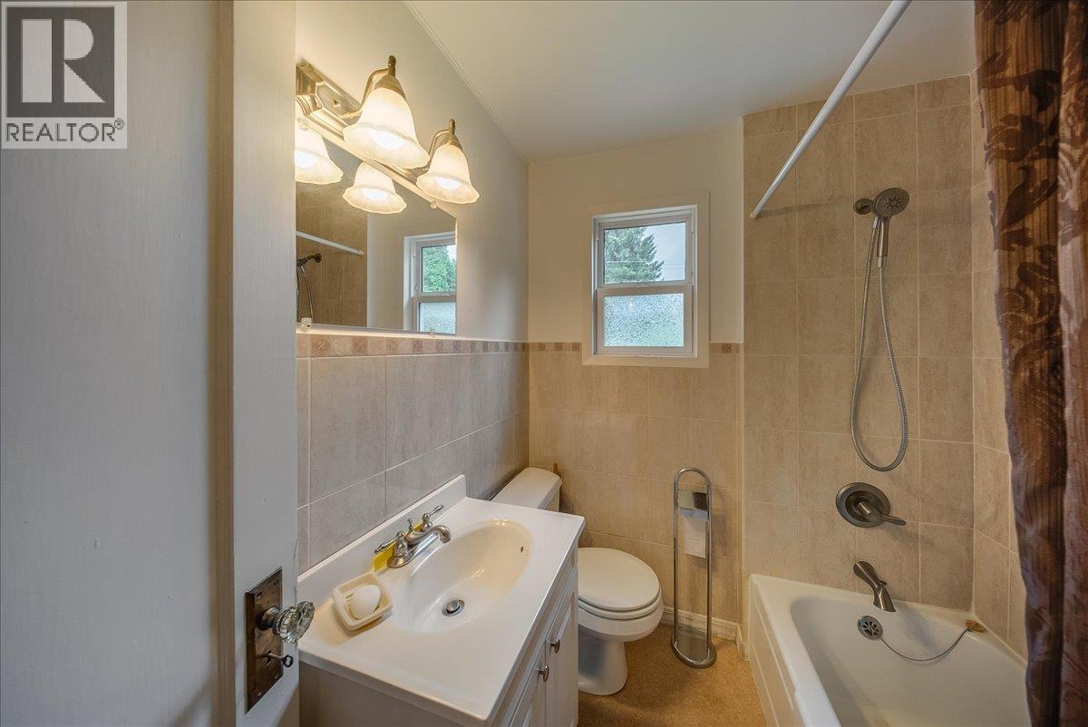 306 Sylvia Crescent, Trail, British Columbia  V1R 1A5 - Photo 14 - 10397988