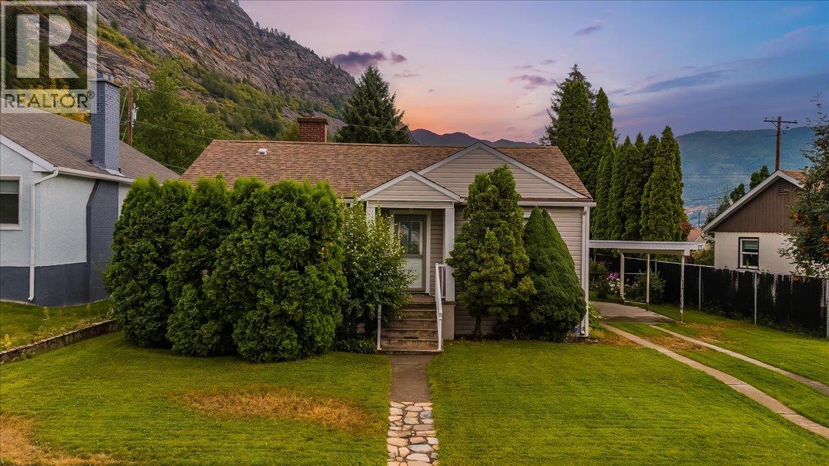 306 Sylvia Crescent, Trail, British Columbia  V1R 1A5 - Photo 24 - 10397988