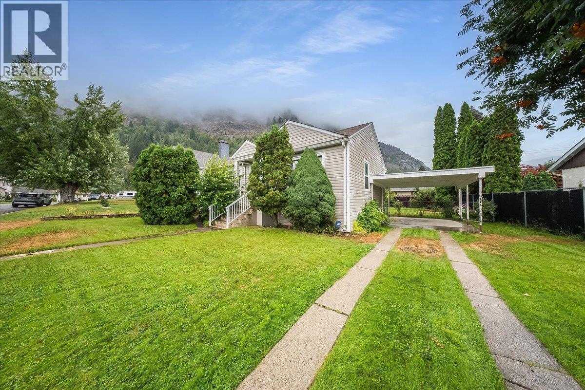 306 Sylvia Crescent, Trail, British Columbia  V1R 1A5 - Photo 28 - 10397988