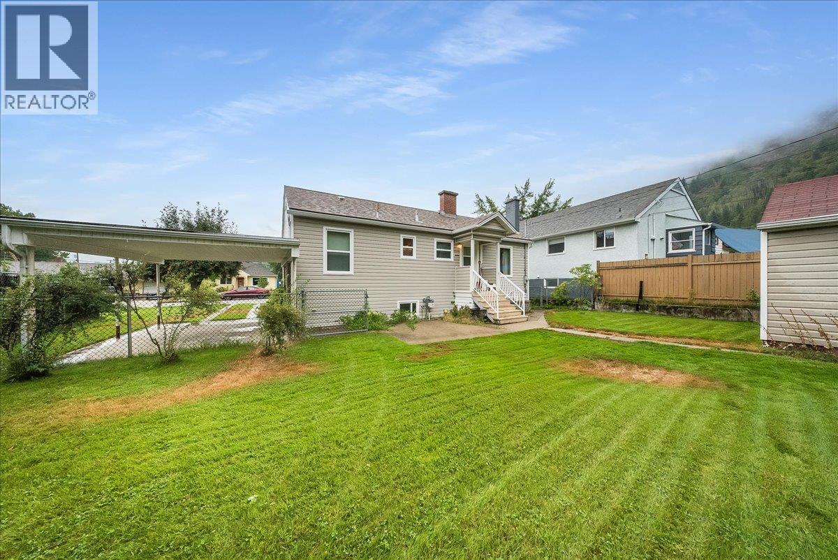 306 Sylvia Crescent, Trail, British Columbia  V1R 1A5 - Photo 32 - 10397988
