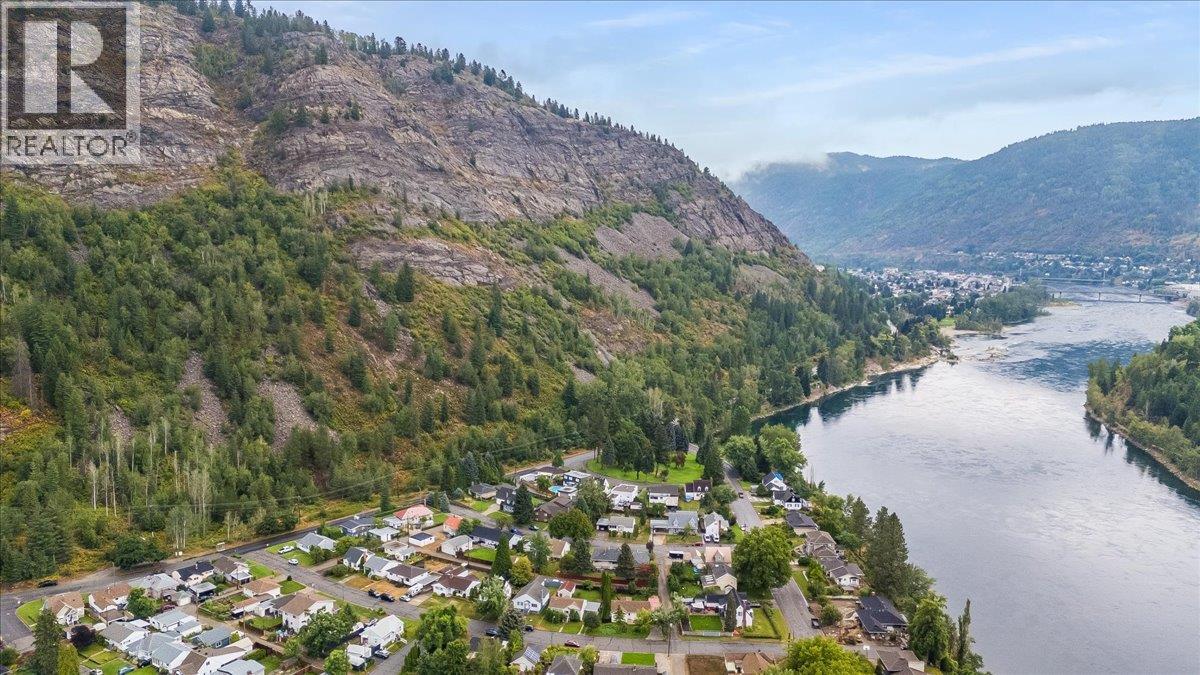 306 Sylvia Crescent, Trail, British Columbia  V1R 1A5 - Photo 35 - 10397988