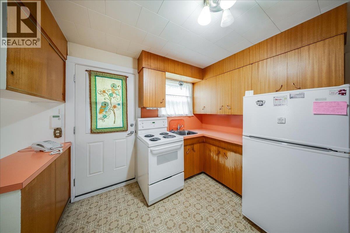 306 Sylvia Crescent, Trail, British Columbia  V1R 1A5 - Photo 9 - 10397988