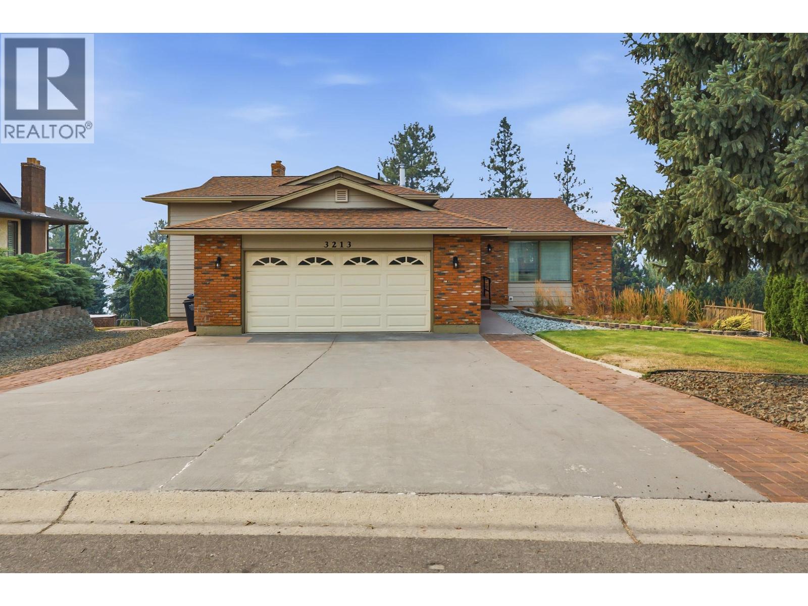 3213 Sundance Drive, West Kelowna, British Columbia  V4T 1S4 - Photo 1 - 10398066