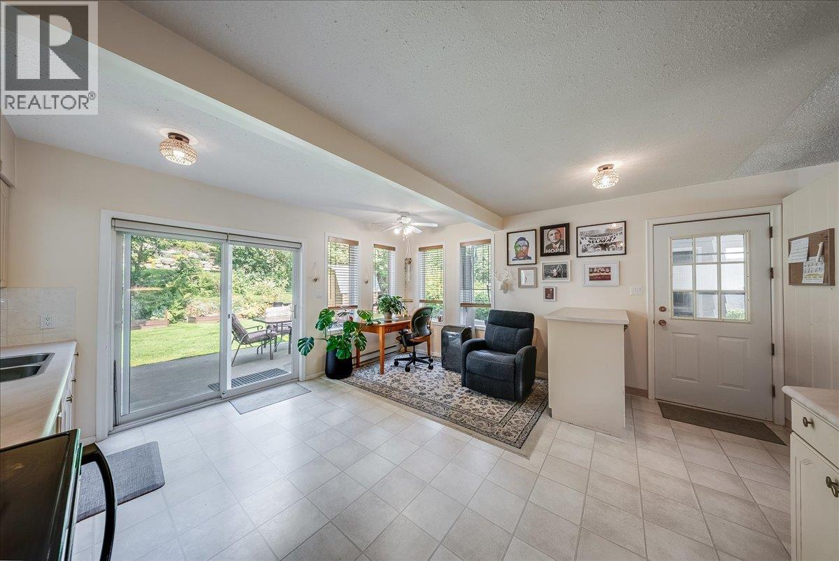 469 Forrest Drive, Trail, British Columbia  V1R 2H1 - Photo 13 - 10397894