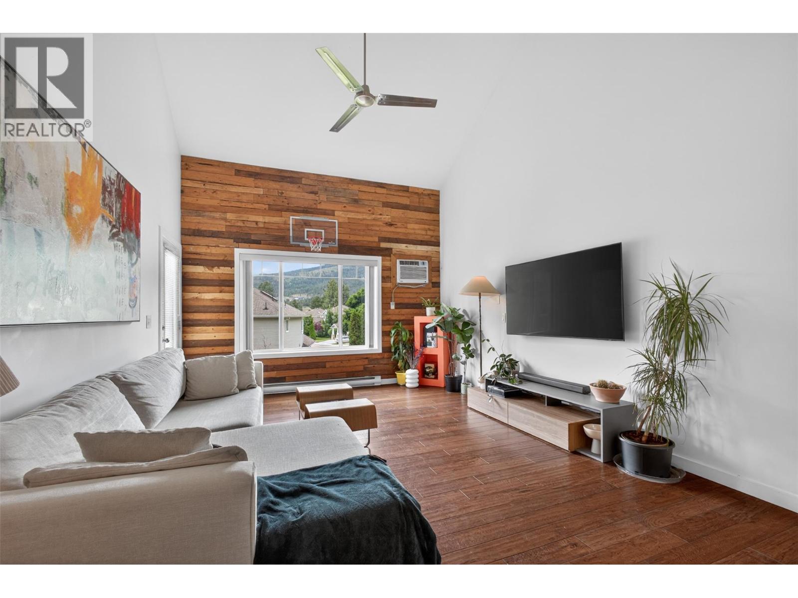 2120 Shannon Ridge Drive Unit# 303, West Kelowna, British Columbia  V4T 2Z3 - Photo 5 - 10397892