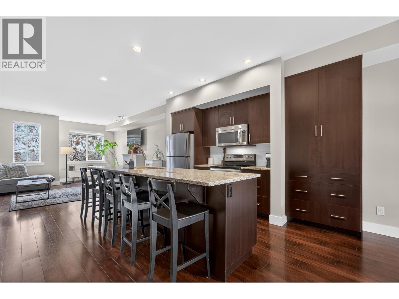 433 Mccarren Avenue Unit# 9, Kelowna, British Columbia  V1W 4T8 - Photo 1 - 10397764