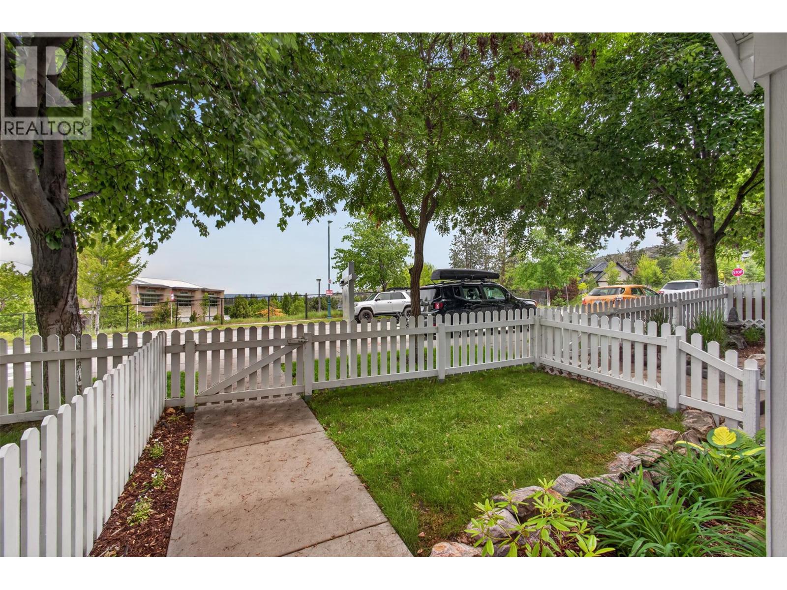 433 Mccarren Avenue Unit# 9, Kelowna, British Columbia  V1W 4T8 - Photo 20 - 10397764
